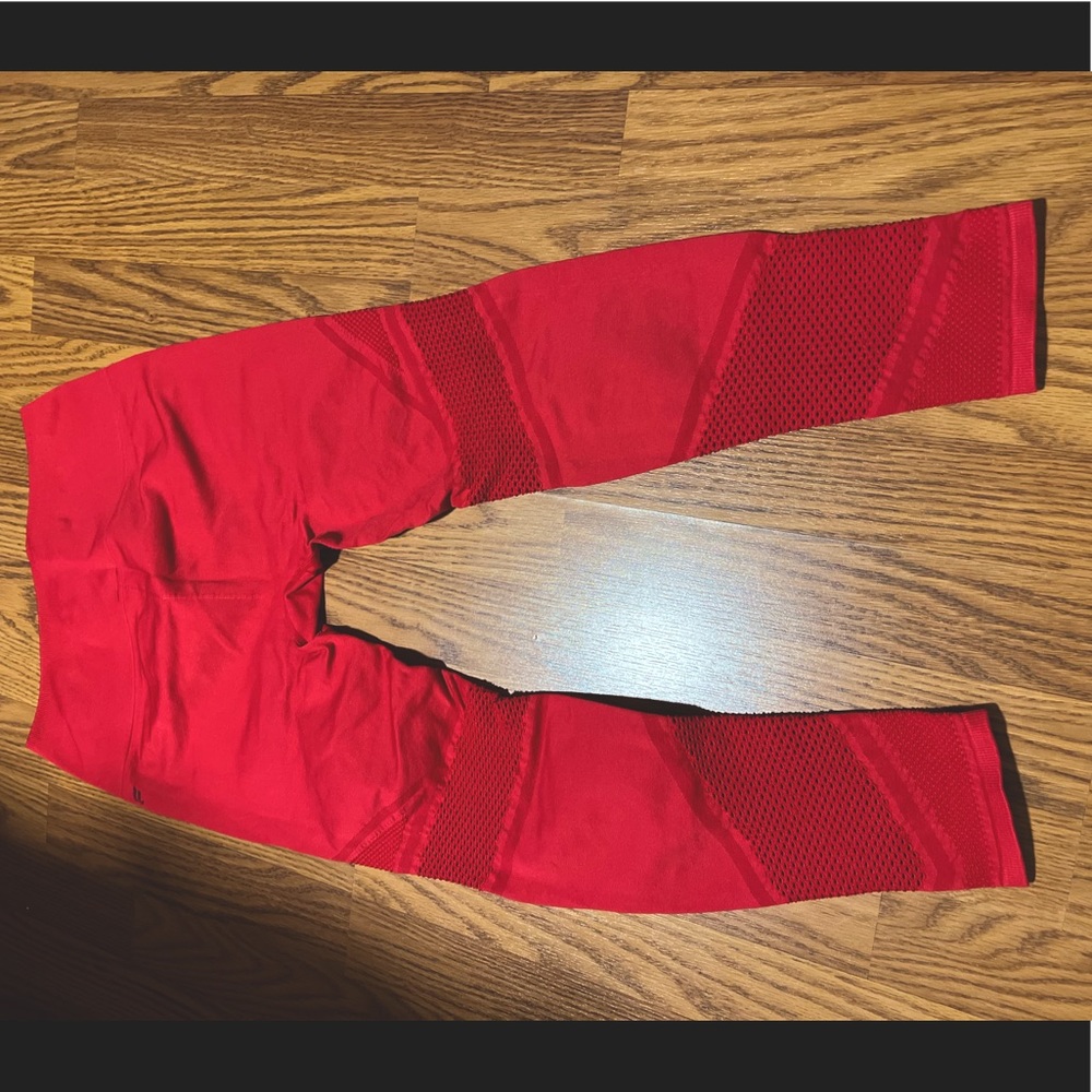Red Fabletics Leggings
